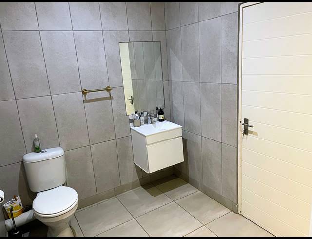 2 BEDROOM APARTMENT FOR SALE IN DIE HOEWES